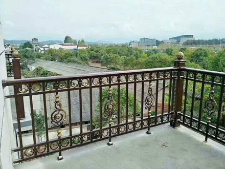 陽臺欄桿用什么材質好？
